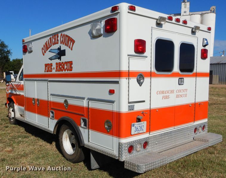 image for item FK9782 1986 Ford Econoline E350 ambulance