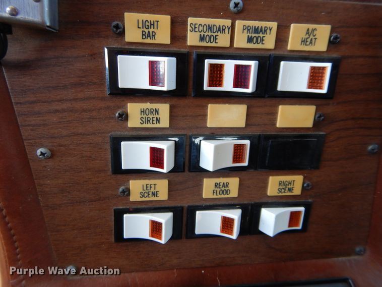 image for item FK9782 1986 Ford Econoline E350 ambulance