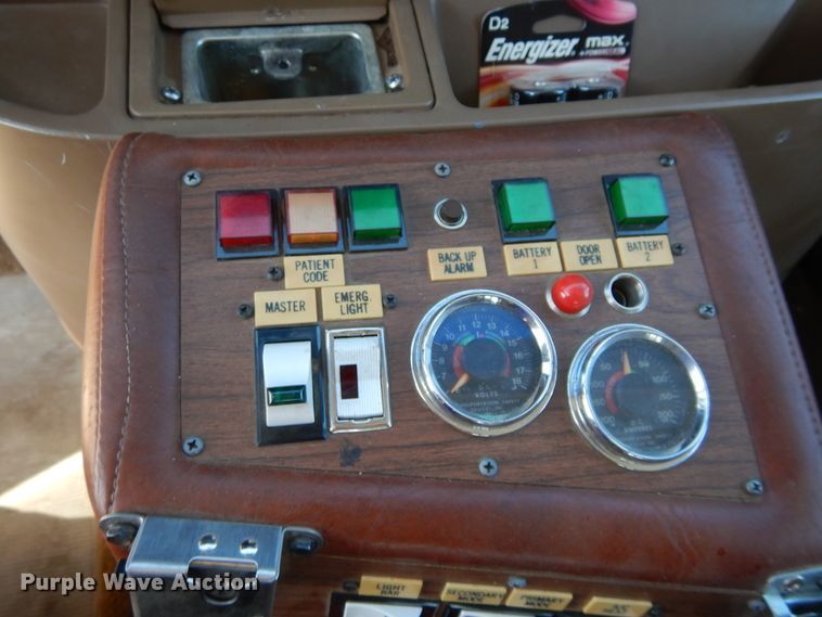 image for item FK9782 1986 Ford Econoline E350 ambulance