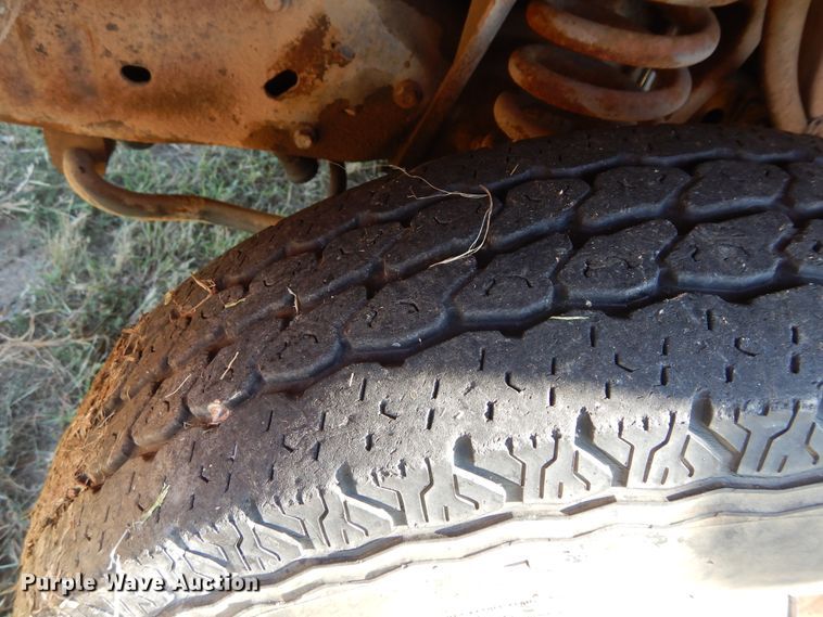 image for item FK9782 1986 Ford Econoline E350 ambulance