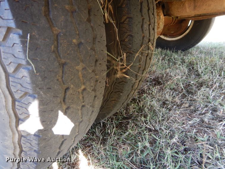 image for item FK9782 1986 Ford Econoline E350 ambulance