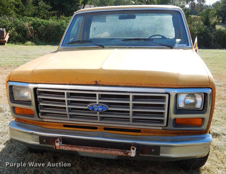 image for item FK9783 1982 Ford F150 pickup truck