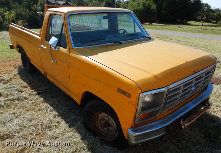 image for item FK9783 1982 Ford F150 pickup truck