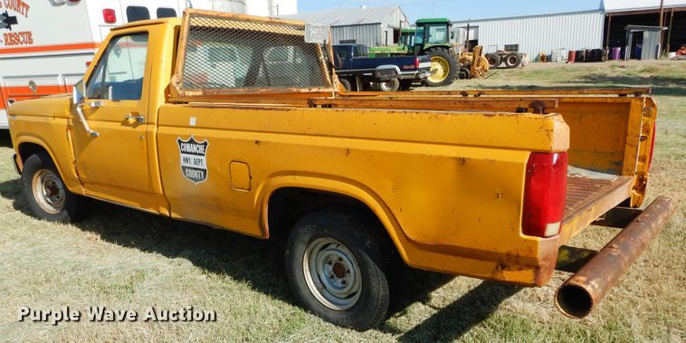 image for item FK9783 1982 Ford F150 pickup truck