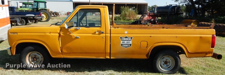 image for item FK9783 1982 Ford F150 pickup truck