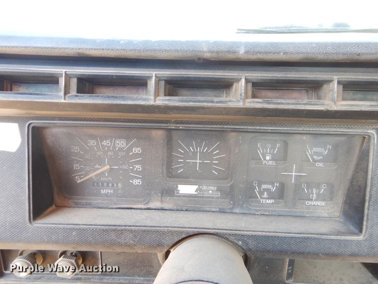 image for item FK9783 1982 Ford F150 pickup truck