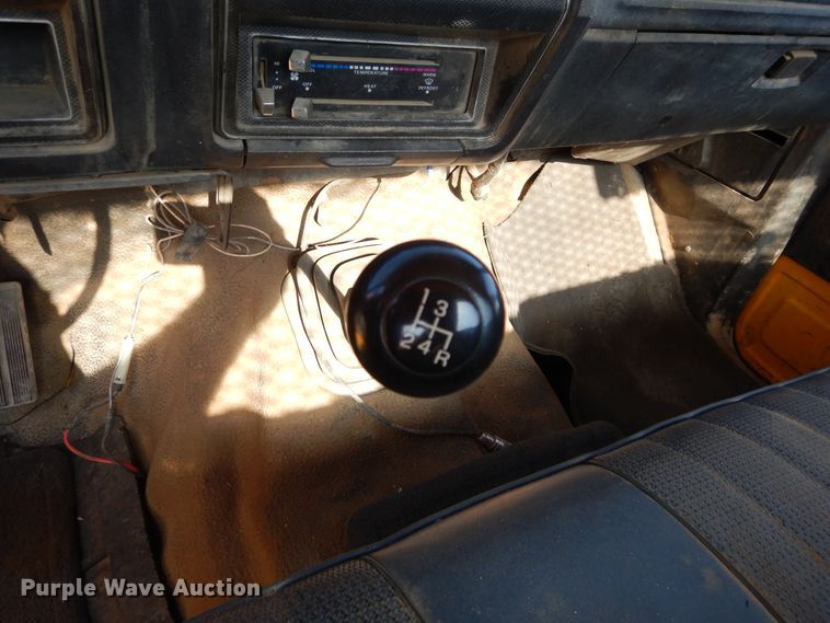 image for item FK9783 1982 Ford F150 pickup truck