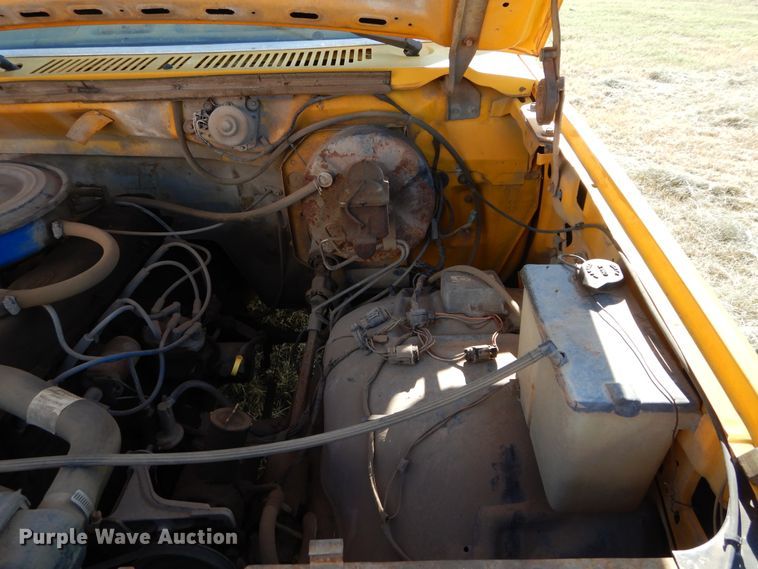 image for item FK9783 1982 Ford F150 pickup truck