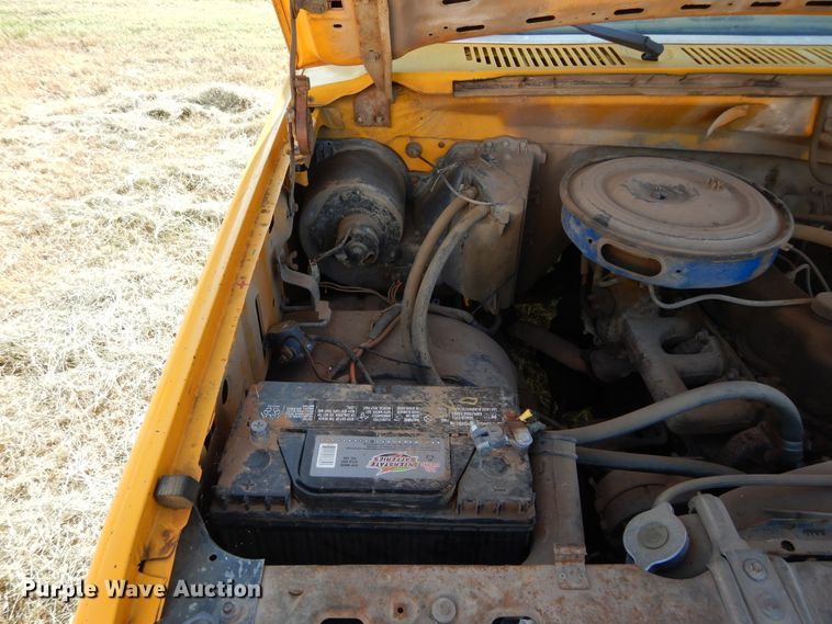 image for item FK9783 1982 Ford F150 pickup truck