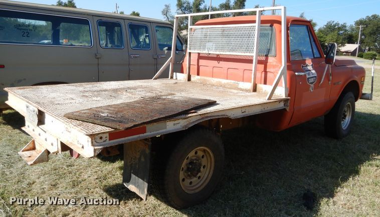 image for item FK9784 1971 Chevrolet Custom 20 flatbed pickup truck