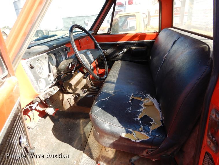 image for item FK9784 1971 Chevrolet Custom 20 flatbed pickup truck