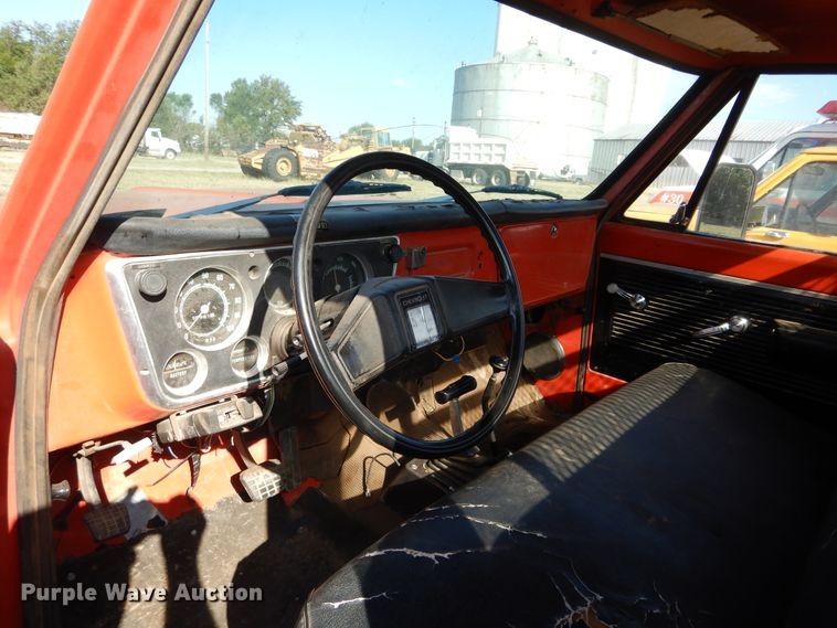 image for item FK9784 1971 Chevrolet Custom 20 flatbed pickup truck