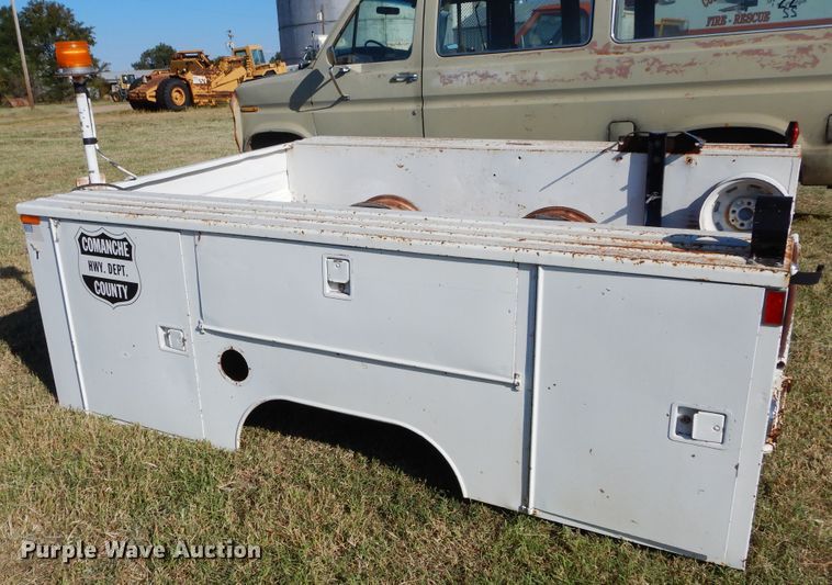 image for item FK9786 Utility bed