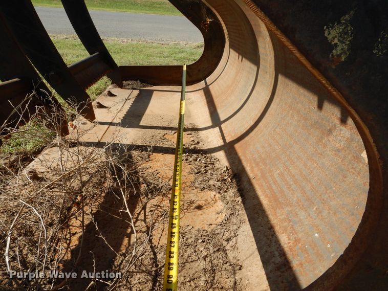 image for item FK9787 93"W loader grapple bucket