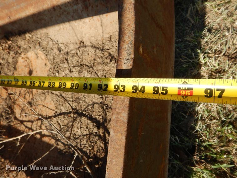 image for item FK9787 93"W loader grapple bucket