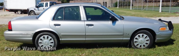 image for item FK9792 2007 Ford Crown Victoria Police Interceptor
