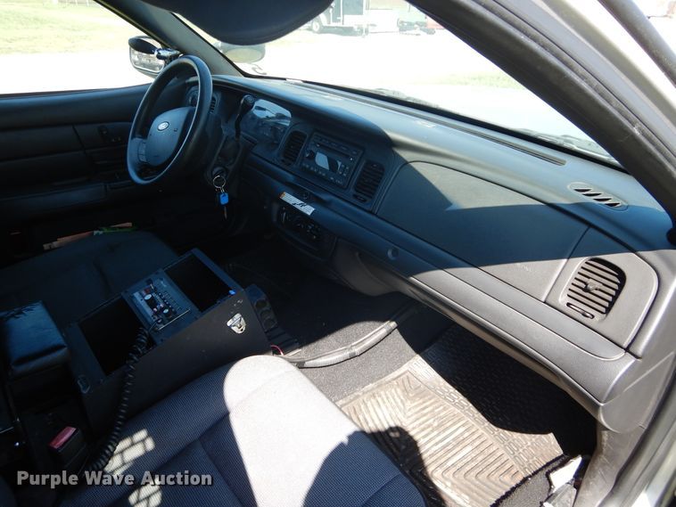 image for item FK9792 2007 Ford Crown Victoria Police Interceptor