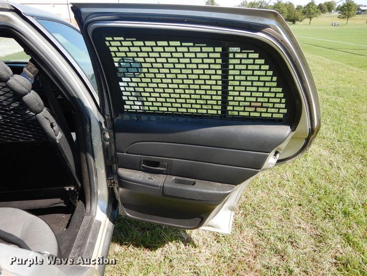image for item FK9792 2007 Ford Crown Victoria Police Interceptor
