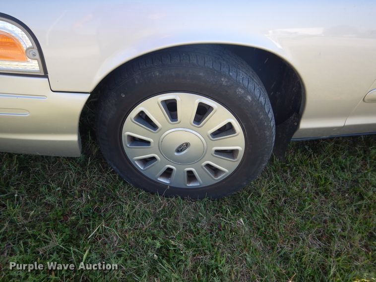 image for item FK9792 2007 Ford Crown Victoria Police Interceptor