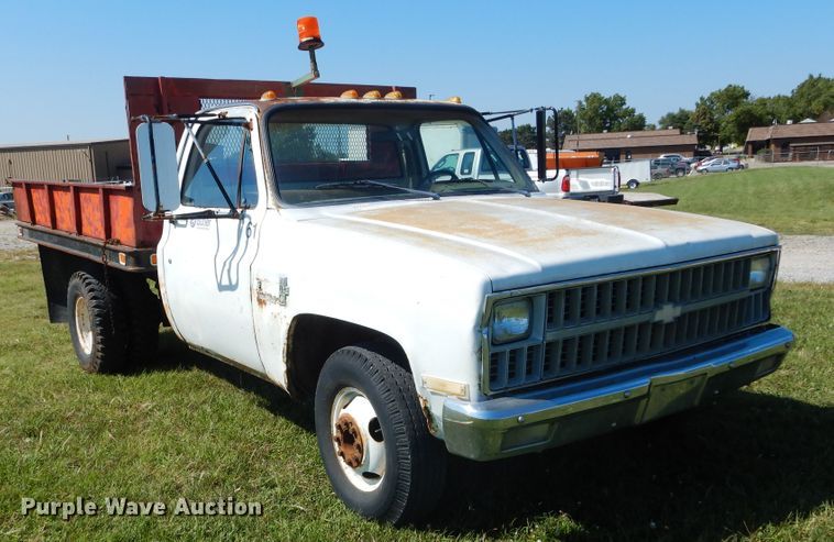 image for item FK9793 1982 Chevrolet Custom Deluxe 20 dump flatbed pickup truck