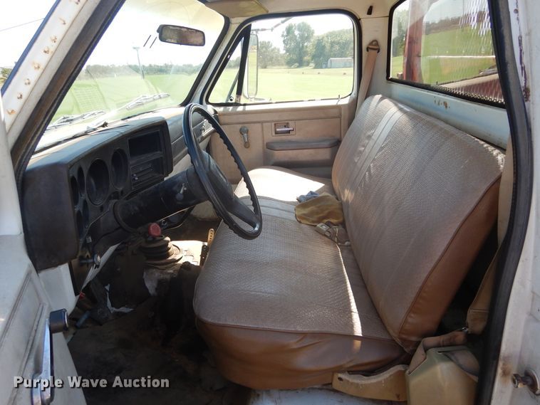 image for item FK9793 1982 Chevrolet Custom Deluxe 20 dump flatbed pickup truck