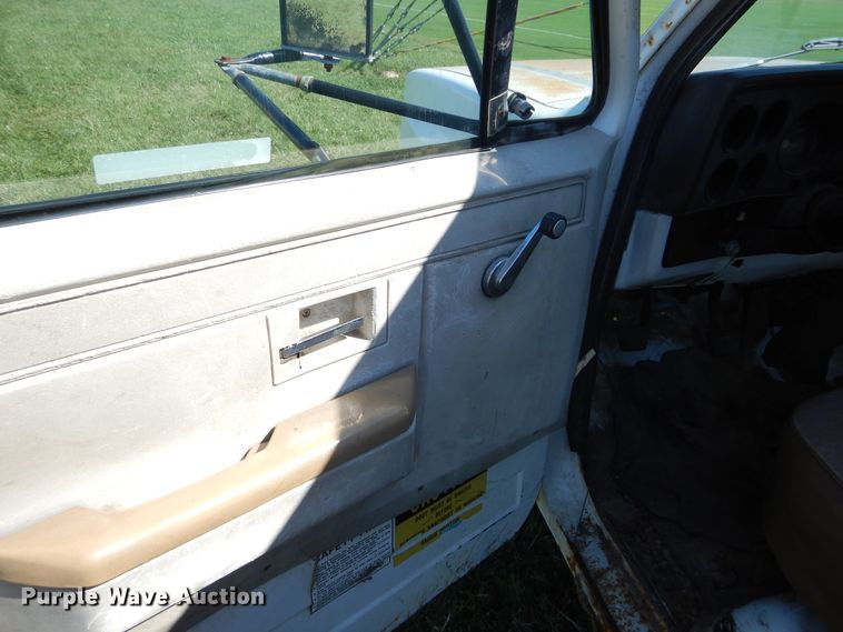 image for item FK9793 1982 Chevrolet Custom Deluxe 20 dump flatbed pickup truck