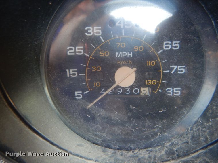 image for item FK9793 1982 Chevrolet Custom Deluxe 20 dump flatbed pickup truck