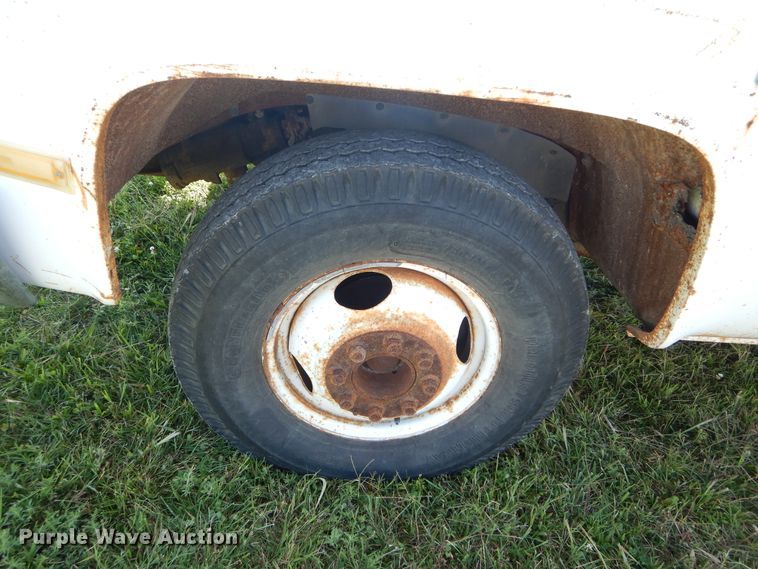 image for item FK9793 1982 Chevrolet Custom Deluxe 20 dump flatbed pickup truck