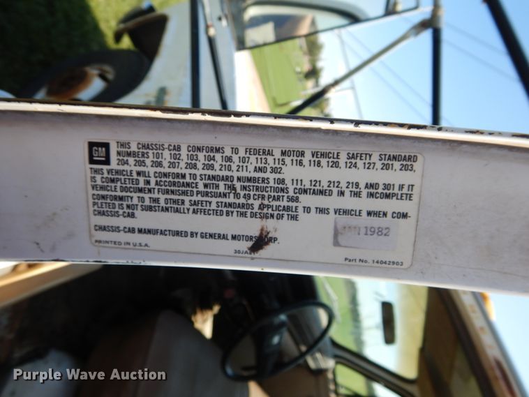 image for item FK9793 1982 Chevrolet Custom Deluxe 20 dump flatbed pickup truck