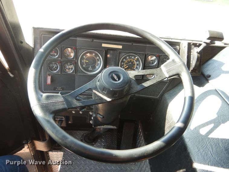 image for item FK9799 1995 Pierce fire truck