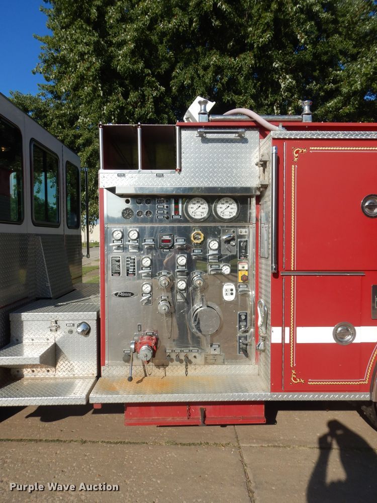 image for item FK9799 1995 Pierce fire truck