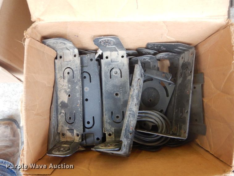 image for item FK9827 Radios and accessories