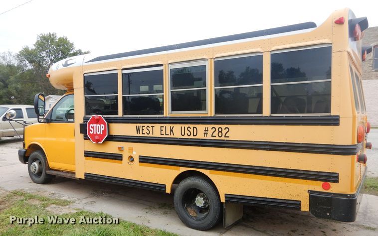 image for item FK9829 2007 Chevrolet Express 3500 school bus