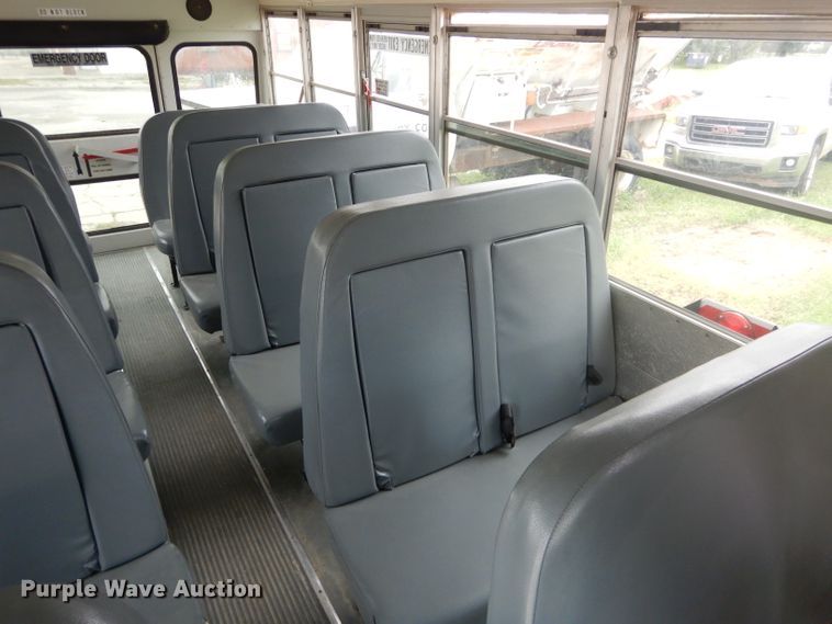 image for item FK9829 2007 Chevrolet Express 3500 school bus