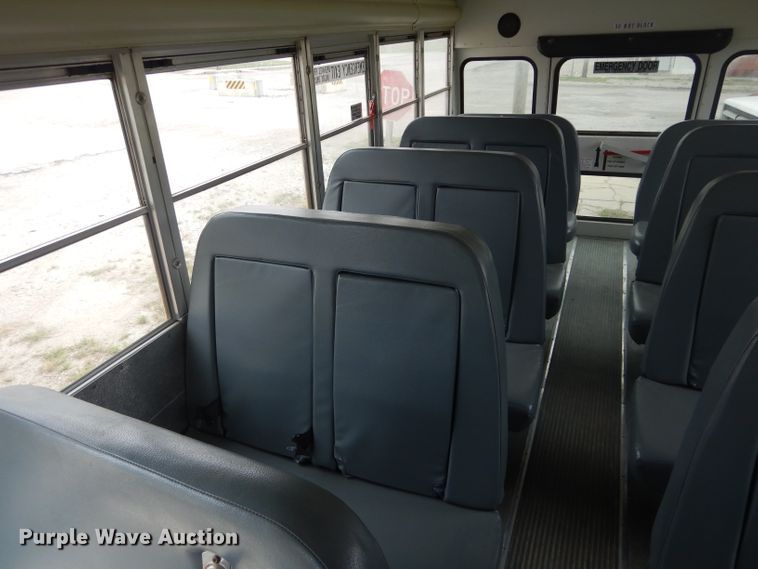 image for item FK9829 2007 Chevrolet Express 3500 school bus