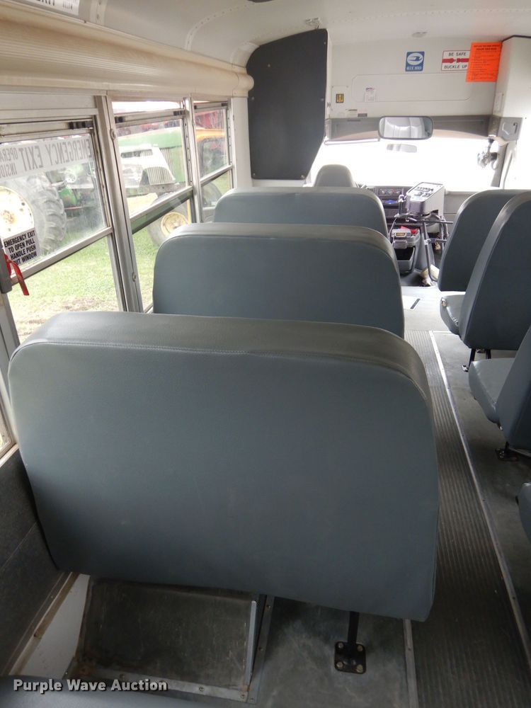 image for item FK9829 2007 Chevrolet Express 3500 school bus