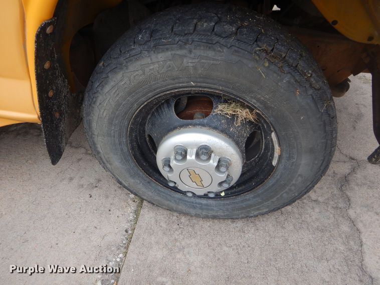 image for item FK9829 2007 Chevrolet Express 3500 school bus