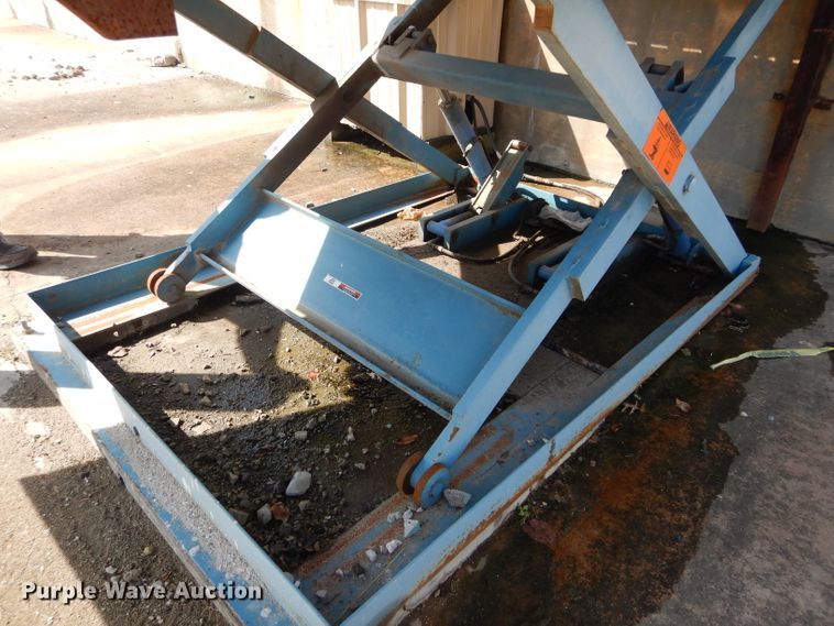 image for item FK9832 Advance Lifts Inc. 100 dock lift