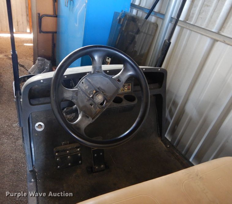 image for item FK9834 Ez-go MPT1200 golf cart