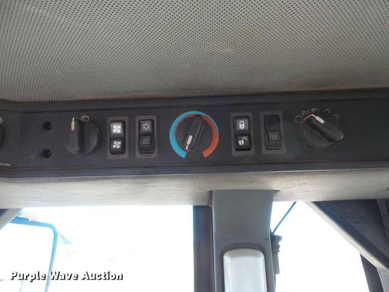 image for item FU9318 1998 Caterpillar 950G wheel loader