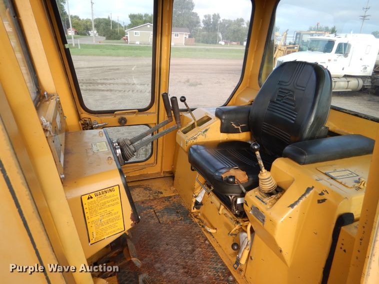 image for item FU9506 1987 Fiat-Allis 14C dozer