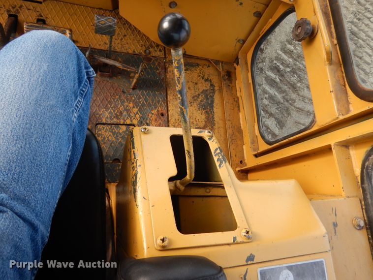 image for item FU9506 1987 Fiat-Allis 14C dozer