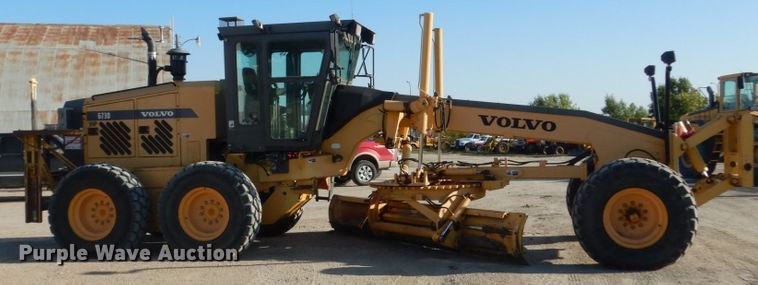 image for item FU9536 2002 Volvo G730 VHP motor grader