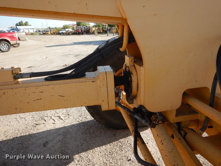 image for item FU9536 2002 Volvo G730 VHP motor grader