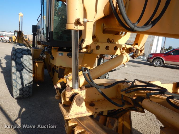 image for item FU9536 2002 Volvo G730 VHP motor grader