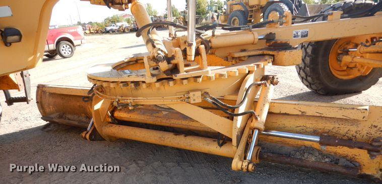 image for item FU9536 2002 Volvo G730 VHP motor grader