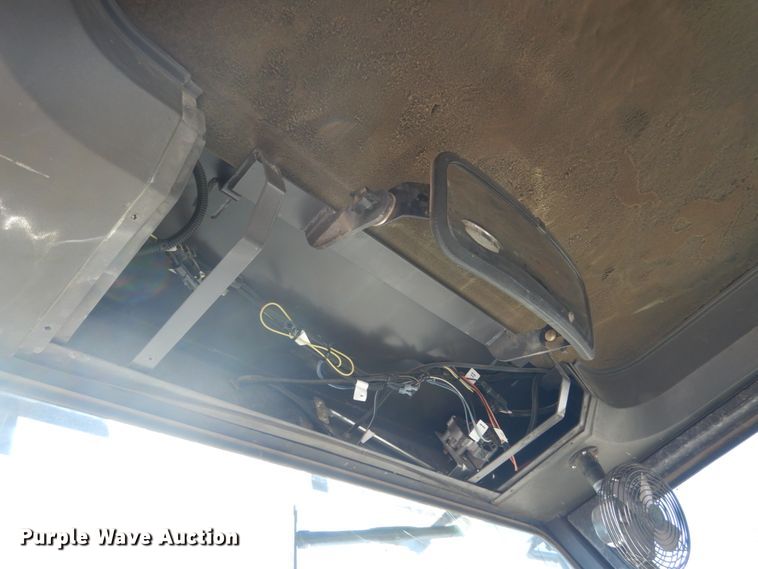 image for item FU9536 2002 Volvo G730 VHP motor grader