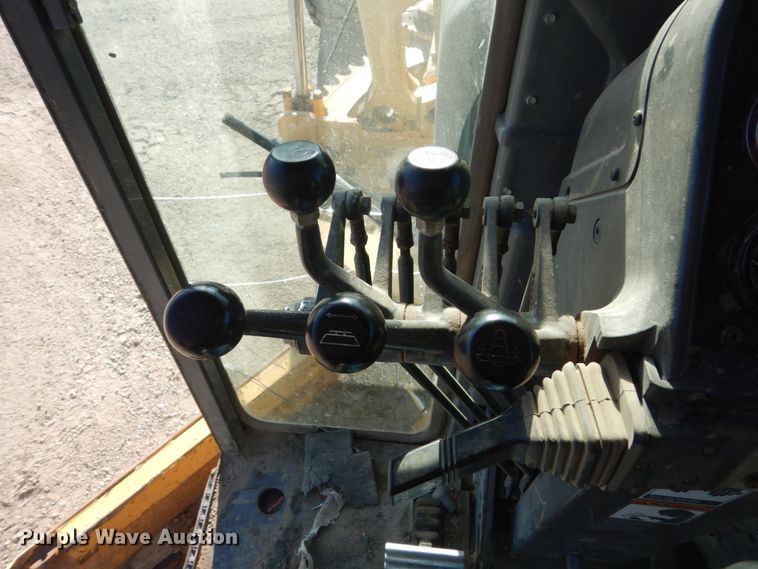 image for item FU9536 2002 Volvo G730 VHP motor grader