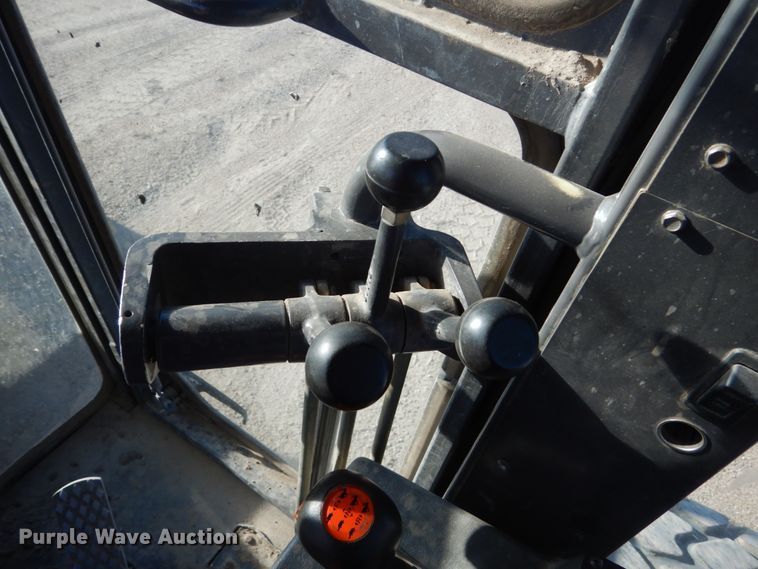 image for item FU9536 2002 Volvo G730 VHP motor grader