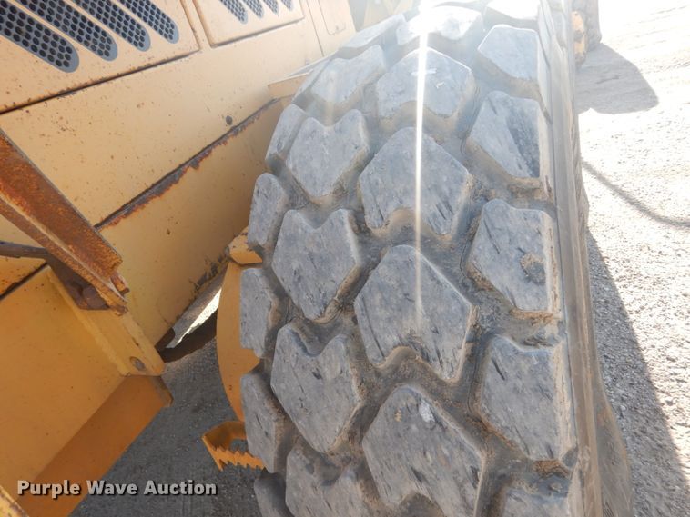 image for item FU9536 2002 Volvo G730 VHP motor grader